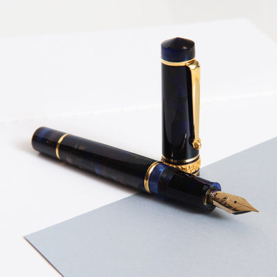 Maiora Alpha Oroblu piston filled 14k gold nib