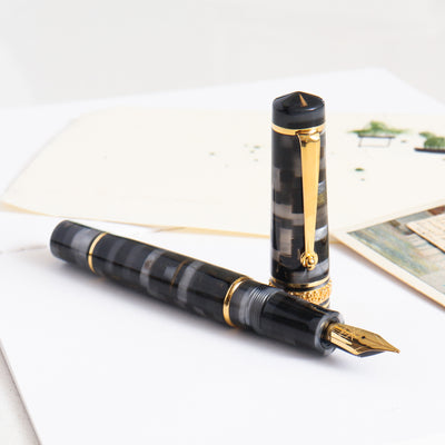 Maiora Alpha Orogrigio Fountain Pen