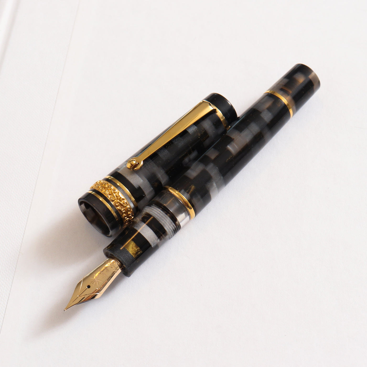 Maiora Alpha K Orogrigio Fountain Pen