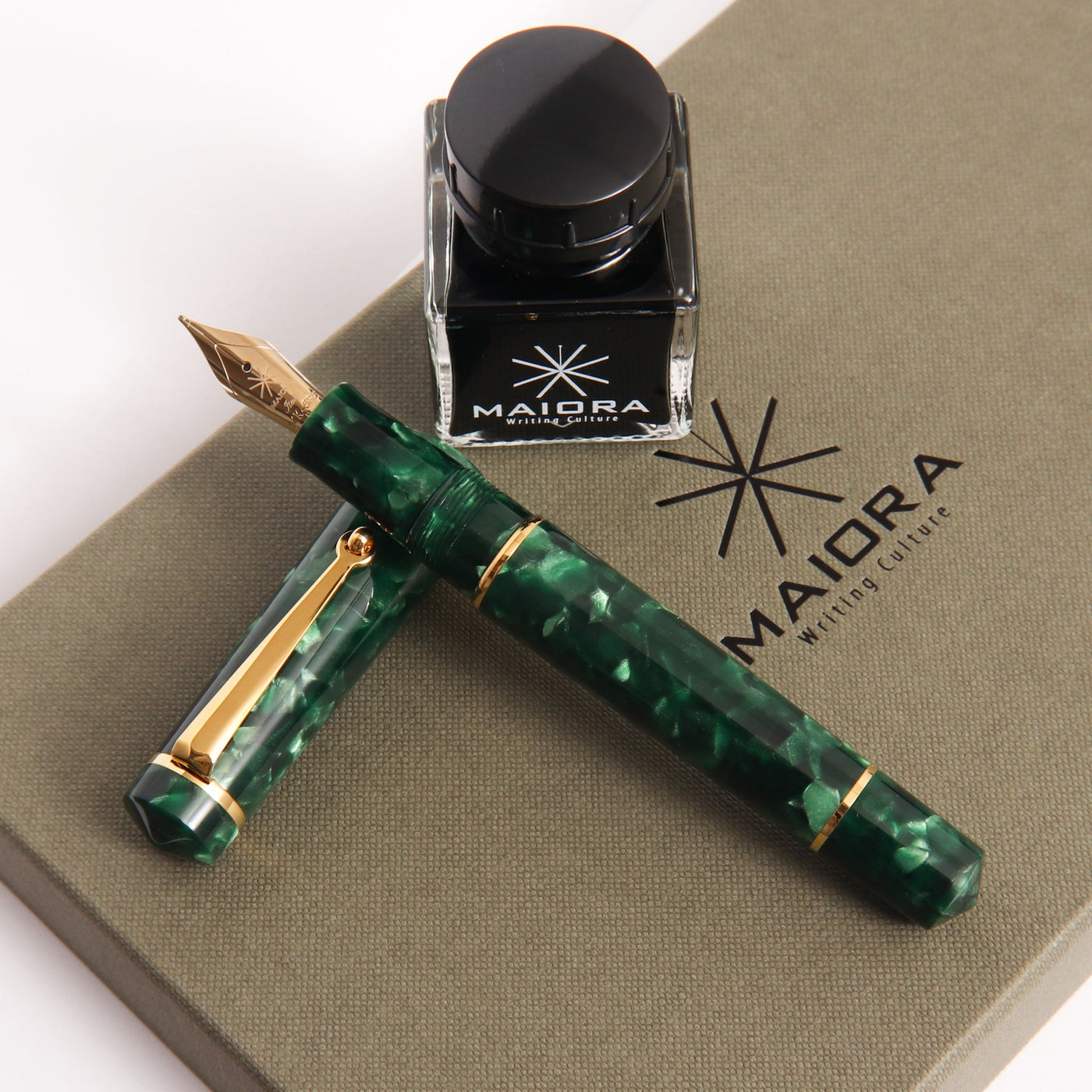 Maiora Alpha Smeraldo Gold Trim Limited Edition 38 Fountain Pen