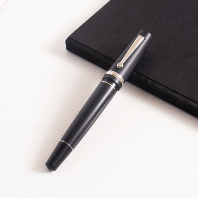 Maiora Aventus Lapillo Matte Black Fountain Pen