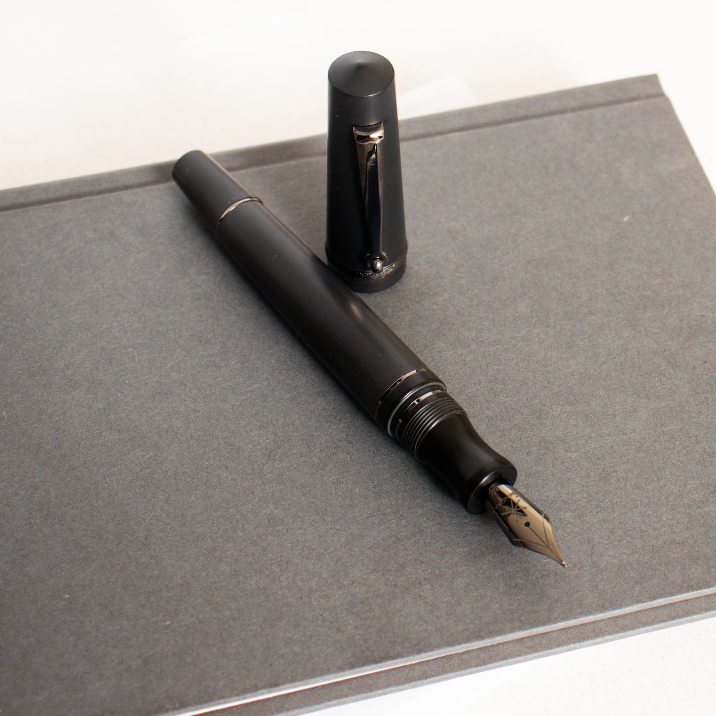 Maiora Aventus Lapillo Matte Black & Ruthenium Fountain Pen