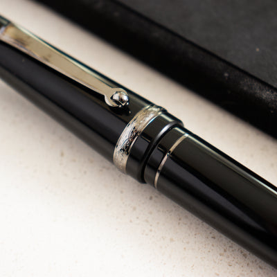 Maiora Aventus Mirror Black & Ruthenium Fountain Pen