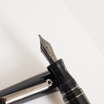 Maiora Aventus Mirror Black & Ruthenium Fountain Pen