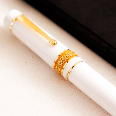 Maiora Mitho K Dama White Fountain Pen