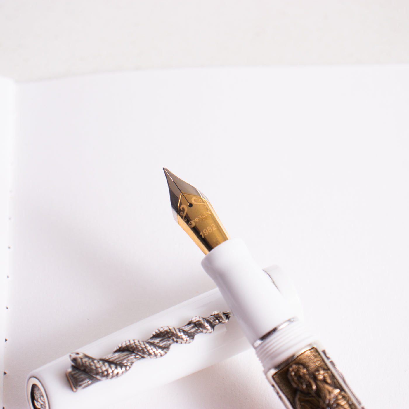 Marlen Ippocrate White Fountain Pen