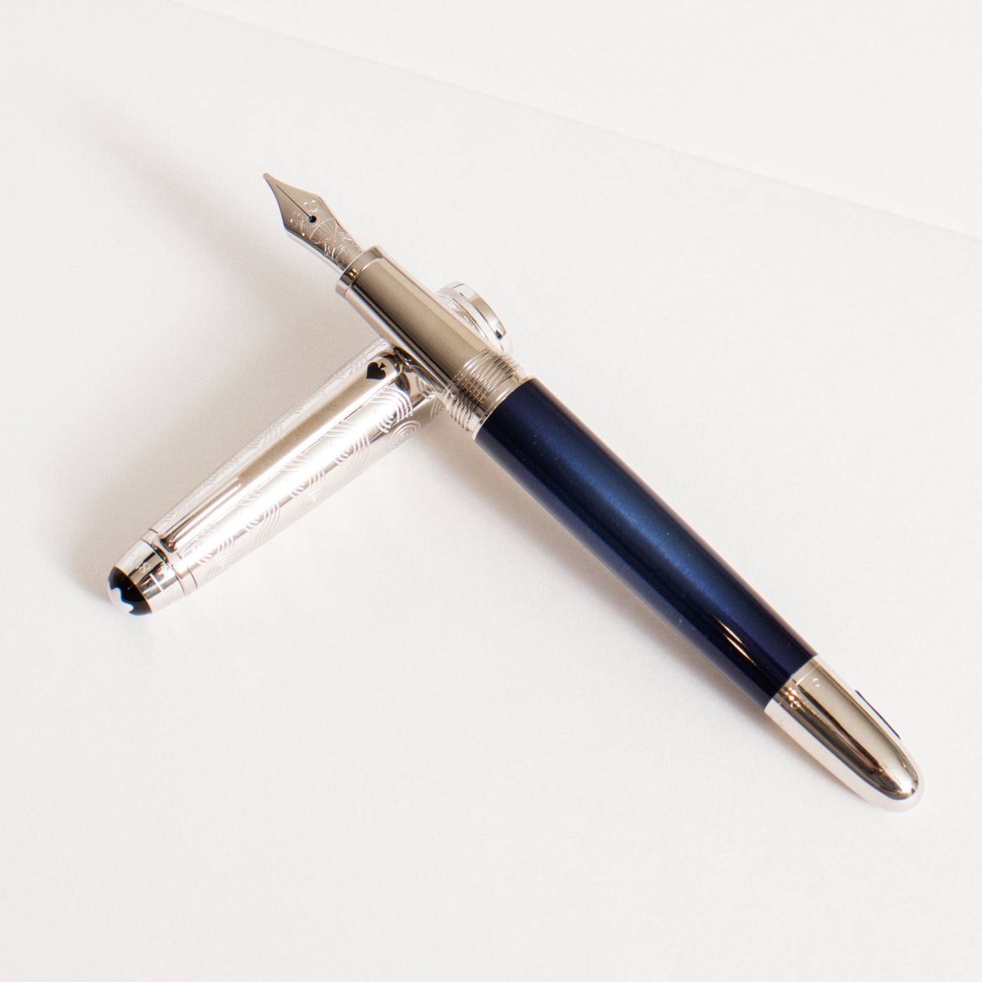 Montblanc Around the World in 80 Days Doué Classique Fountain Pen