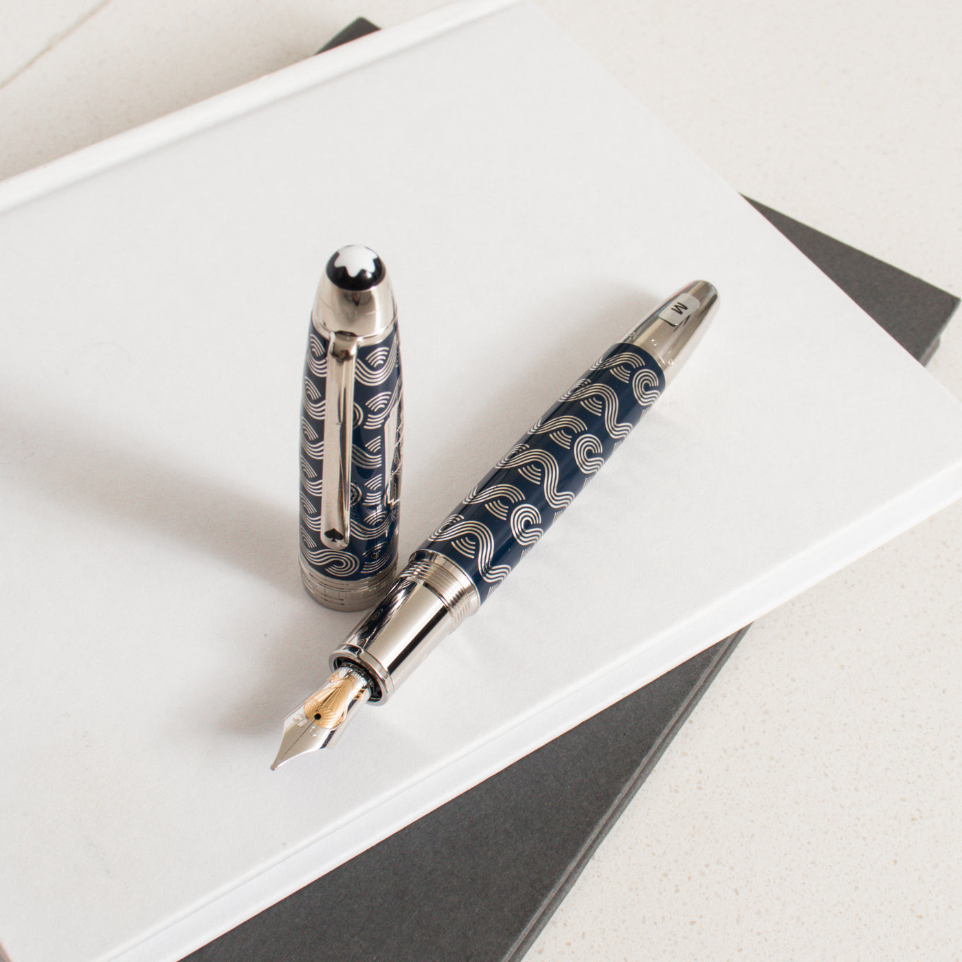 Montblanc Around the World in 80 Days Solitaire LeGrand Fountain Pen