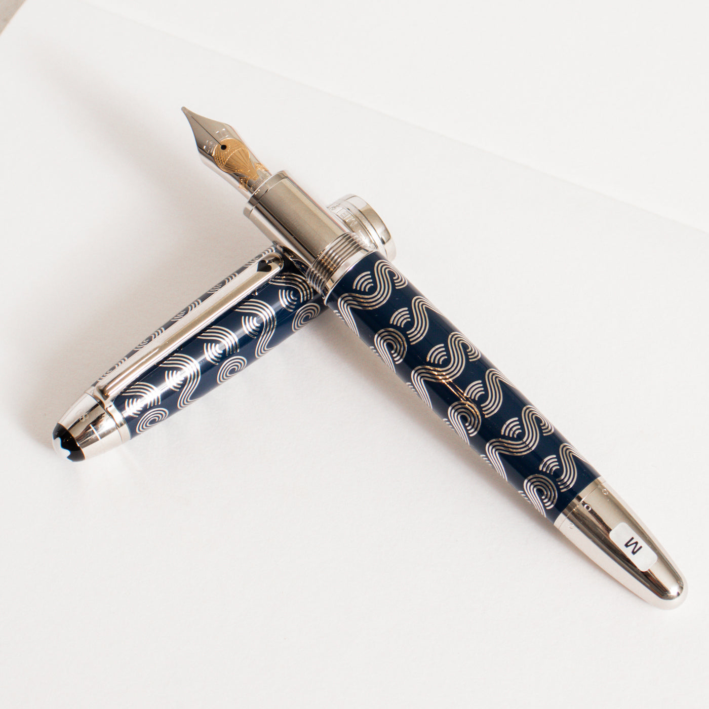 Montblanc Around the World in 80 Days Solitaire LeGrand Fountain Pen