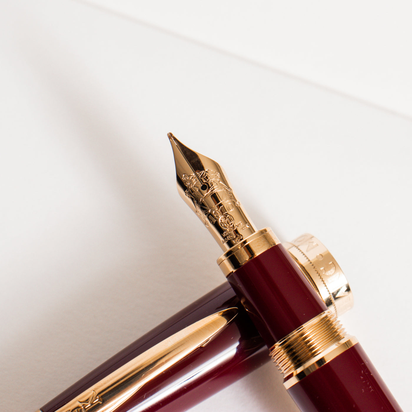 Montblanc Great Characters John F Kennedy Burgundy Fountain Pen