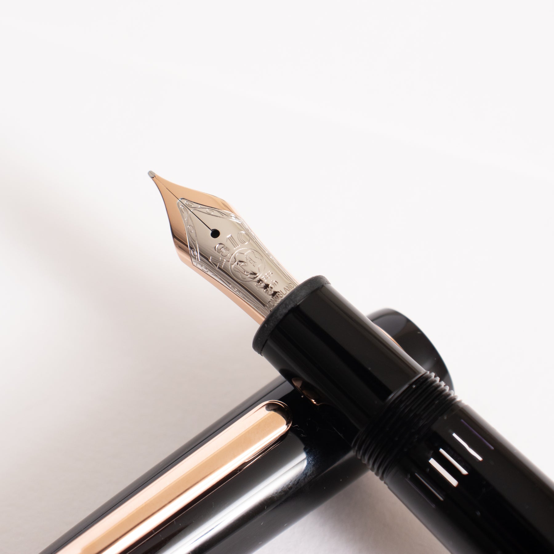 Montblanc Meisterstuck 146 Rose Gold Coated LeGrand Fountain Pen Truphae