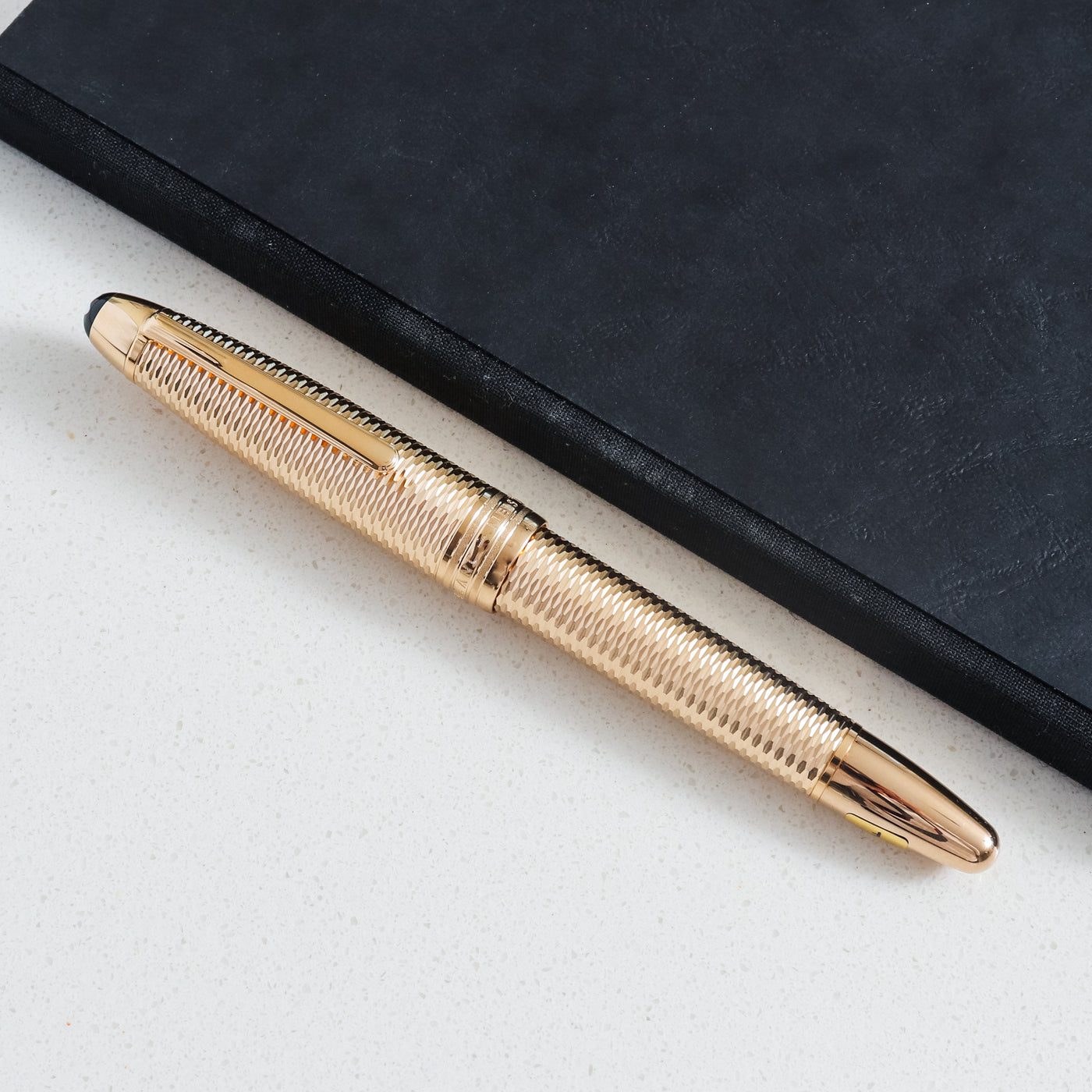 Montblanc Meisterstück 146 Solitaire Geometry Champagne Gold LeGrand Fountain Pen