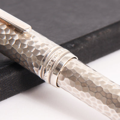 Montblanc-Meisterstuck-146-Solitaire-MartelŽ-Sterling-Silver-LeGrand-Fountain-Pen-Center-Band