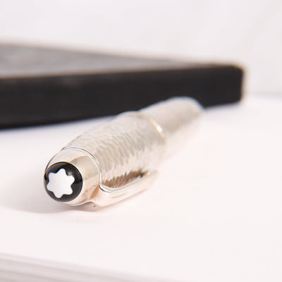 Montblanc-Meisterstuck-146-Solitaire-MartelŽ-Sterling-Silver-LeGrand-Fountain-Pen-Logo