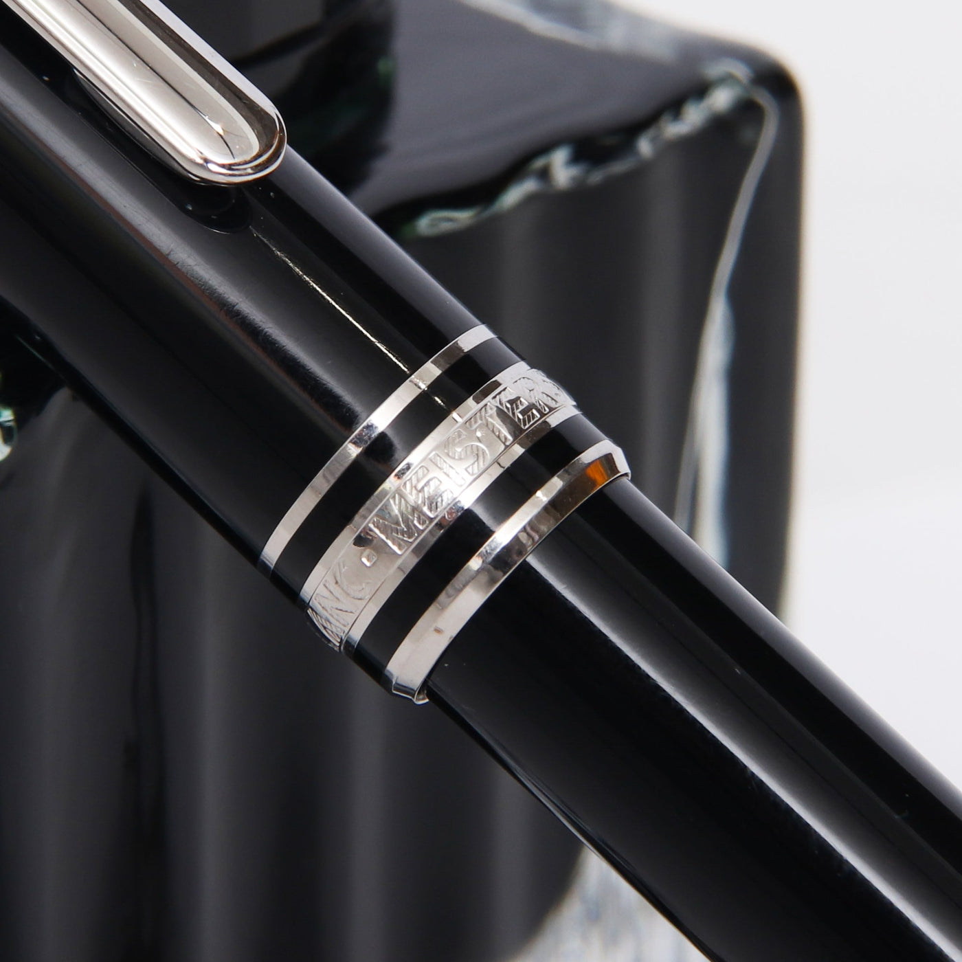 Montblanc Meisterstuck 163P Black & Platinum Rollerball Pen - Preowned Center Band