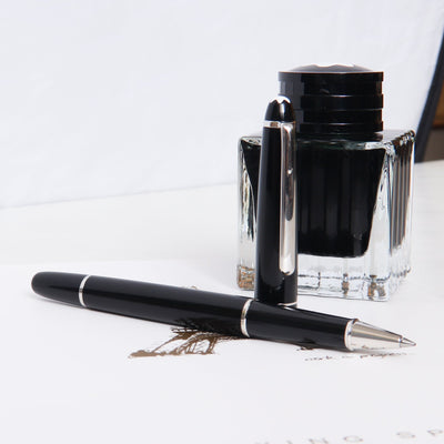 Montblanc Meisterstuck 163P Black & Platinum Rollerball Pen - Preowned Uncapped