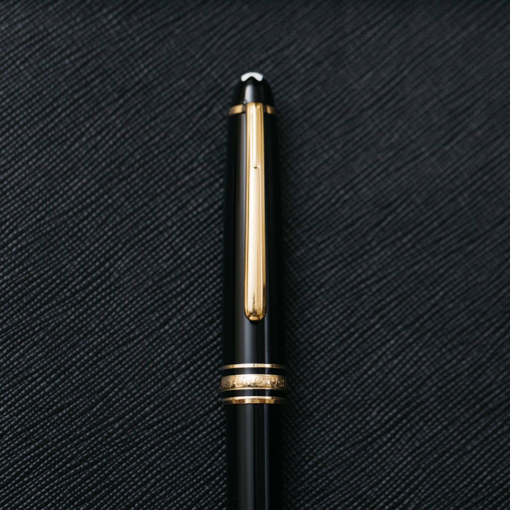 Montblanc Meisterstuck 164 Black Gold Classique Ballpoint Pen