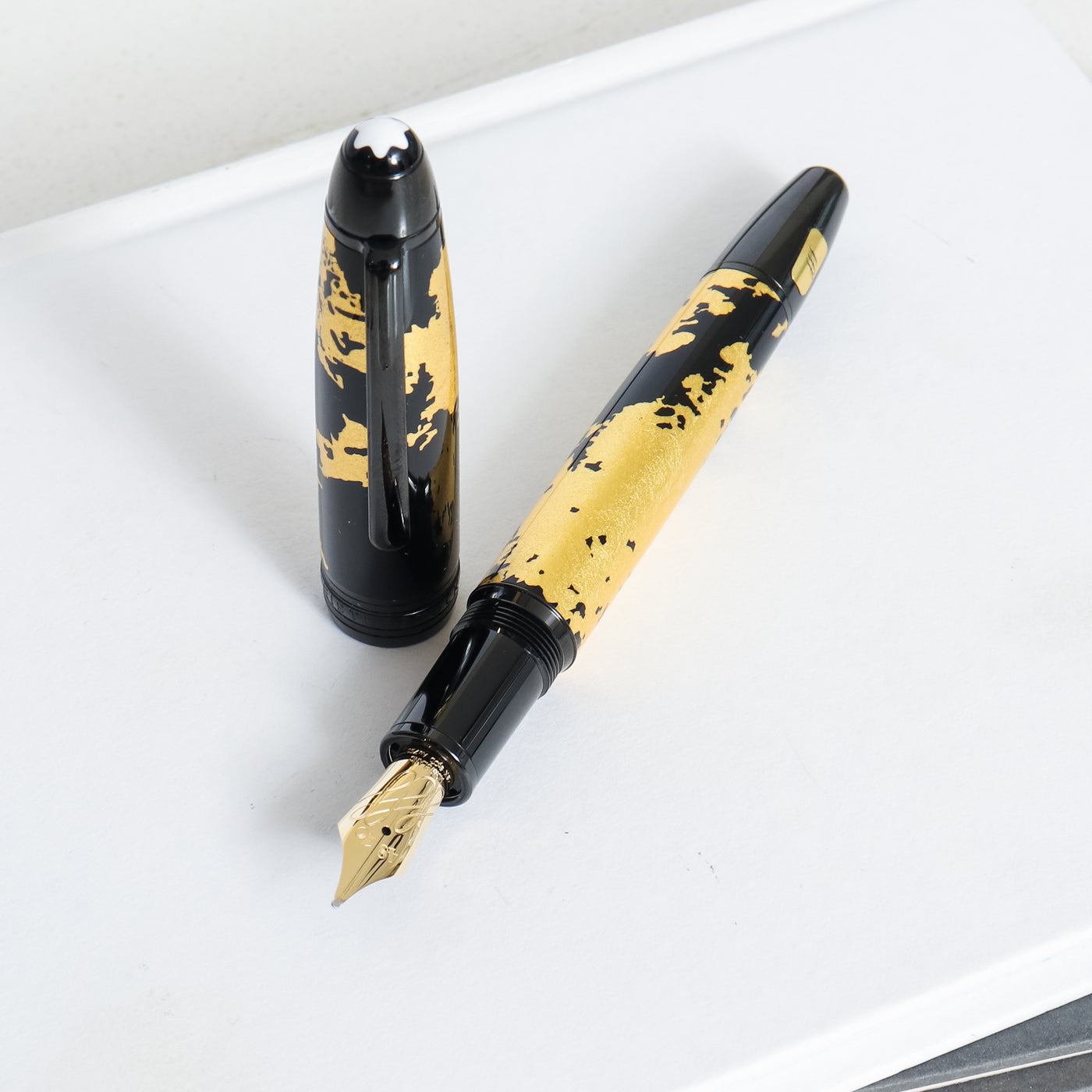 Montblanc Meisterstück Calligraphy Gold Leaf Fountain Pen