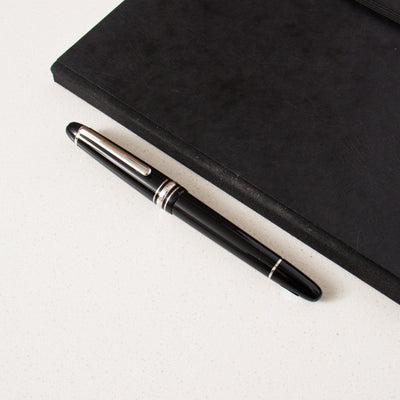 Montblanc Meisterstück 145 Platinum Coated Classique Fountain Pen