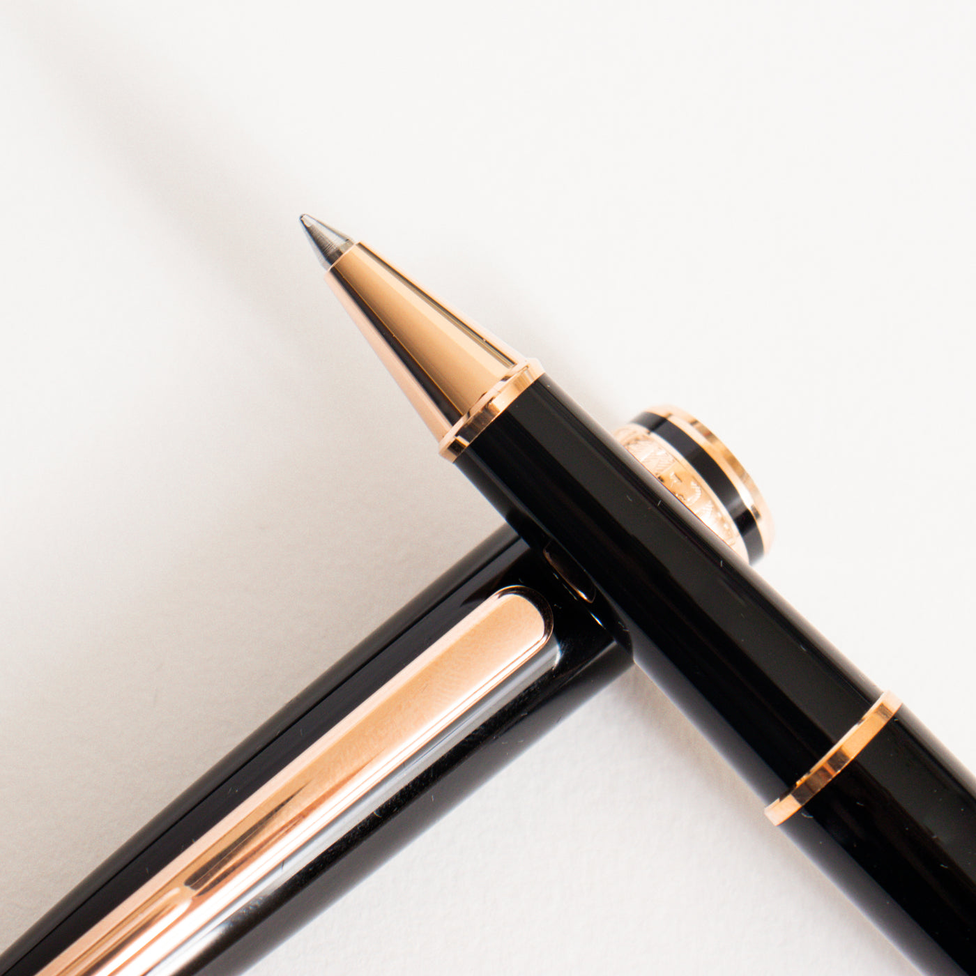 Montblanc Meisterstück 163 Rose Gold Coated Classique Rollerball Pen