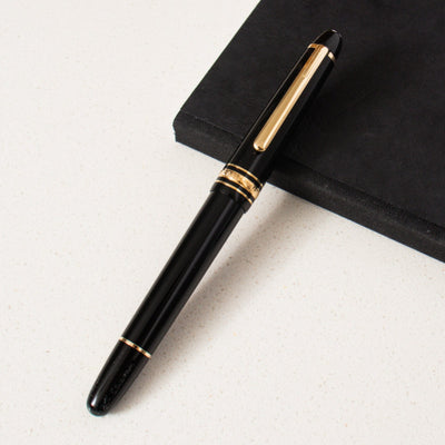 Montblanc Meisterstück 145 Gold Coated Classique Fountain Pen