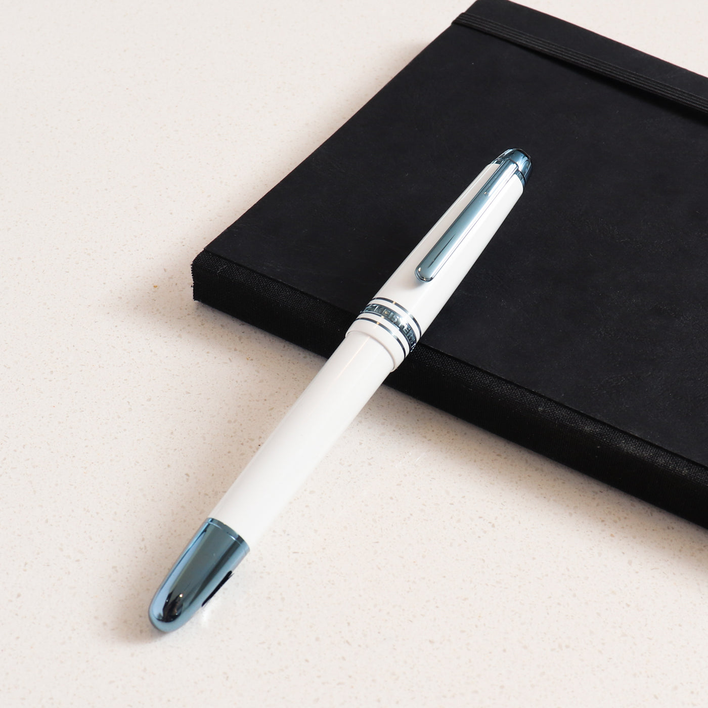 Montblanc Meisterstuck Glacier White Fountain Pen