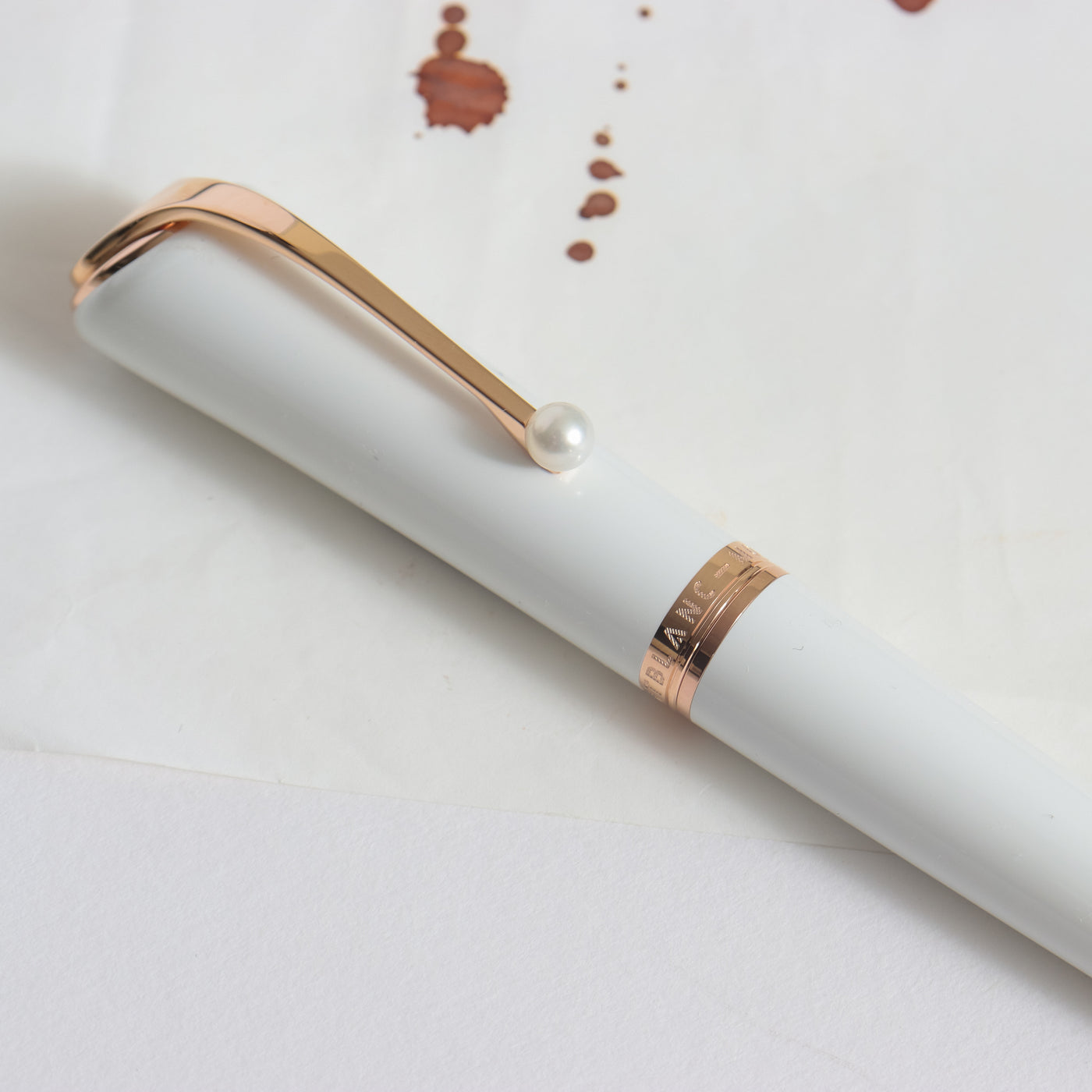 Montblanc Muses Marilyn Monroe Pearl Ballpoint Pen