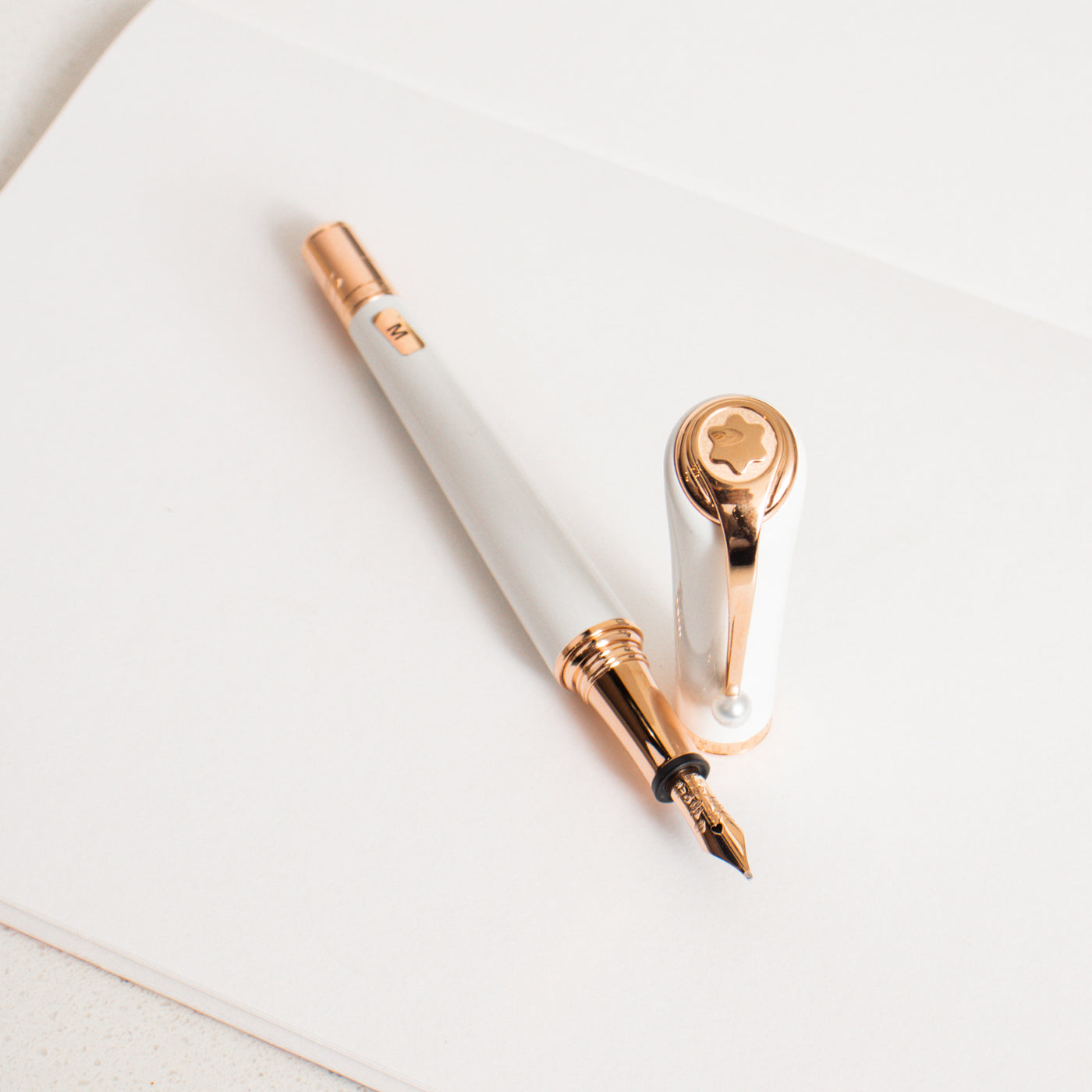 Montblanc Muses Marilyn Monroe Special Edition Pearl Fountain Pen