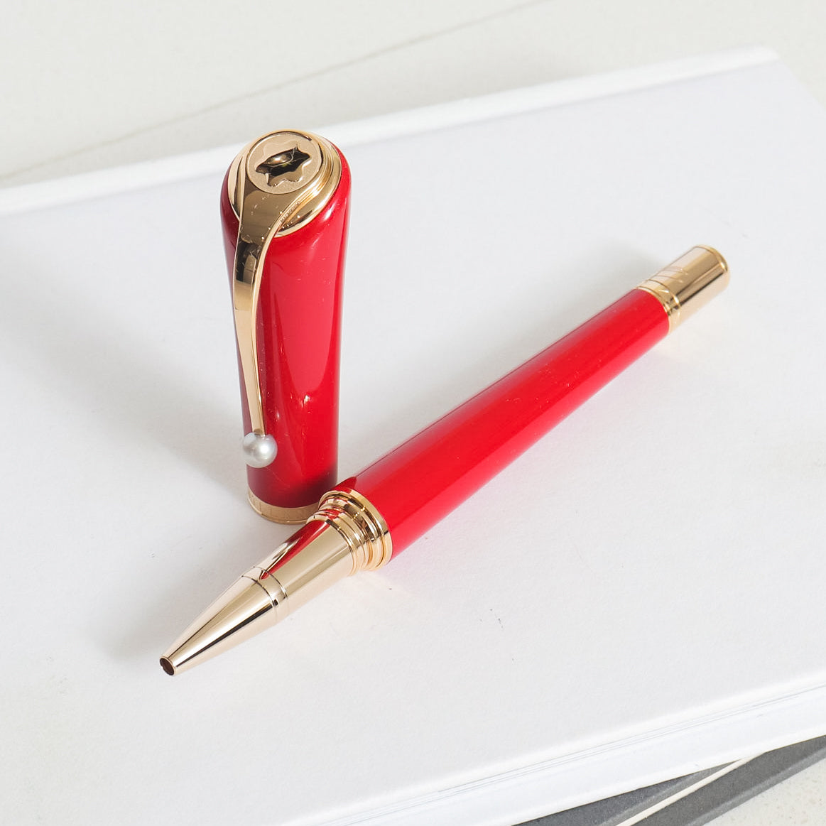 Montblanc Muses Marilyn Monroe Special Edition Rollerball Pen