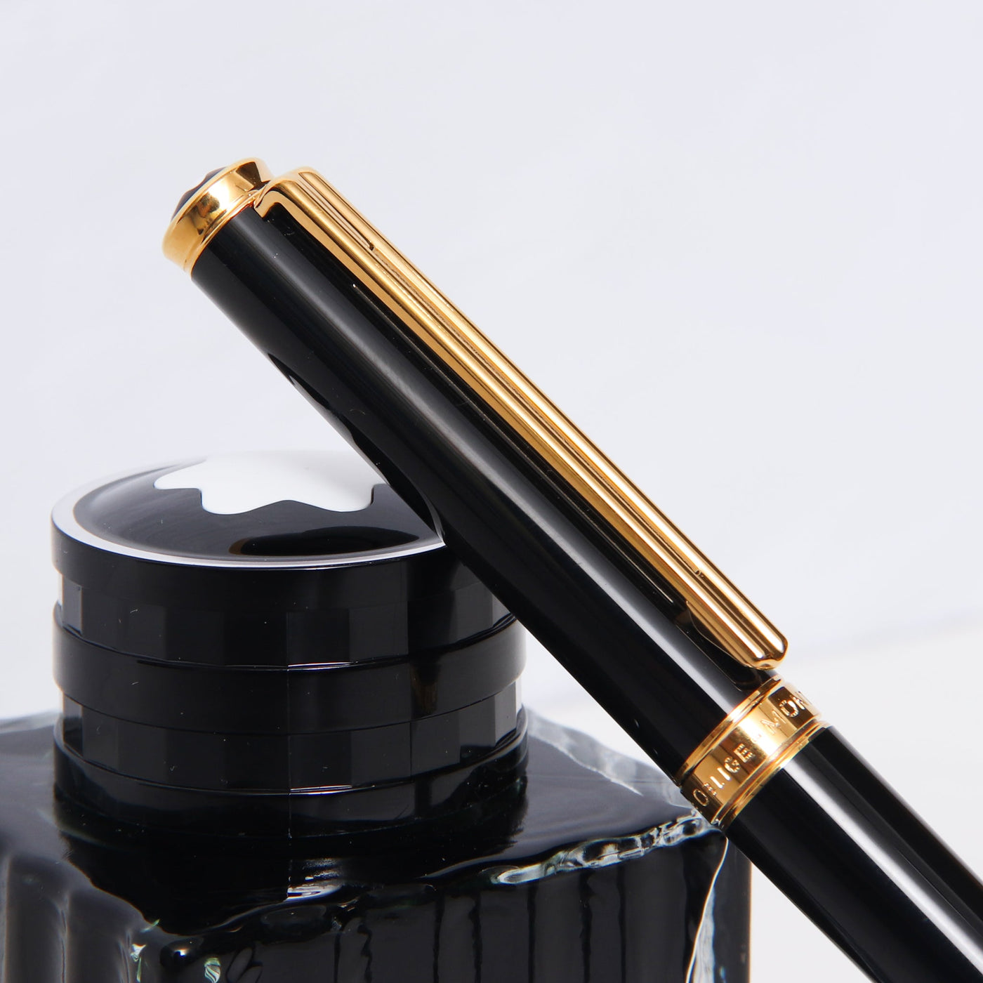 Montblanc Noblesse Oblige Black & Gold Ballpoint Pen - Preowned Clip