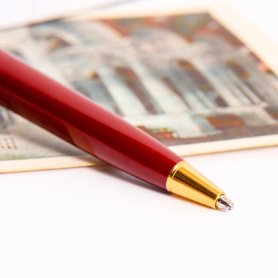Montblanc-Noblesse-Oblige-Burgundy-Ballpoint-Pen-Tip