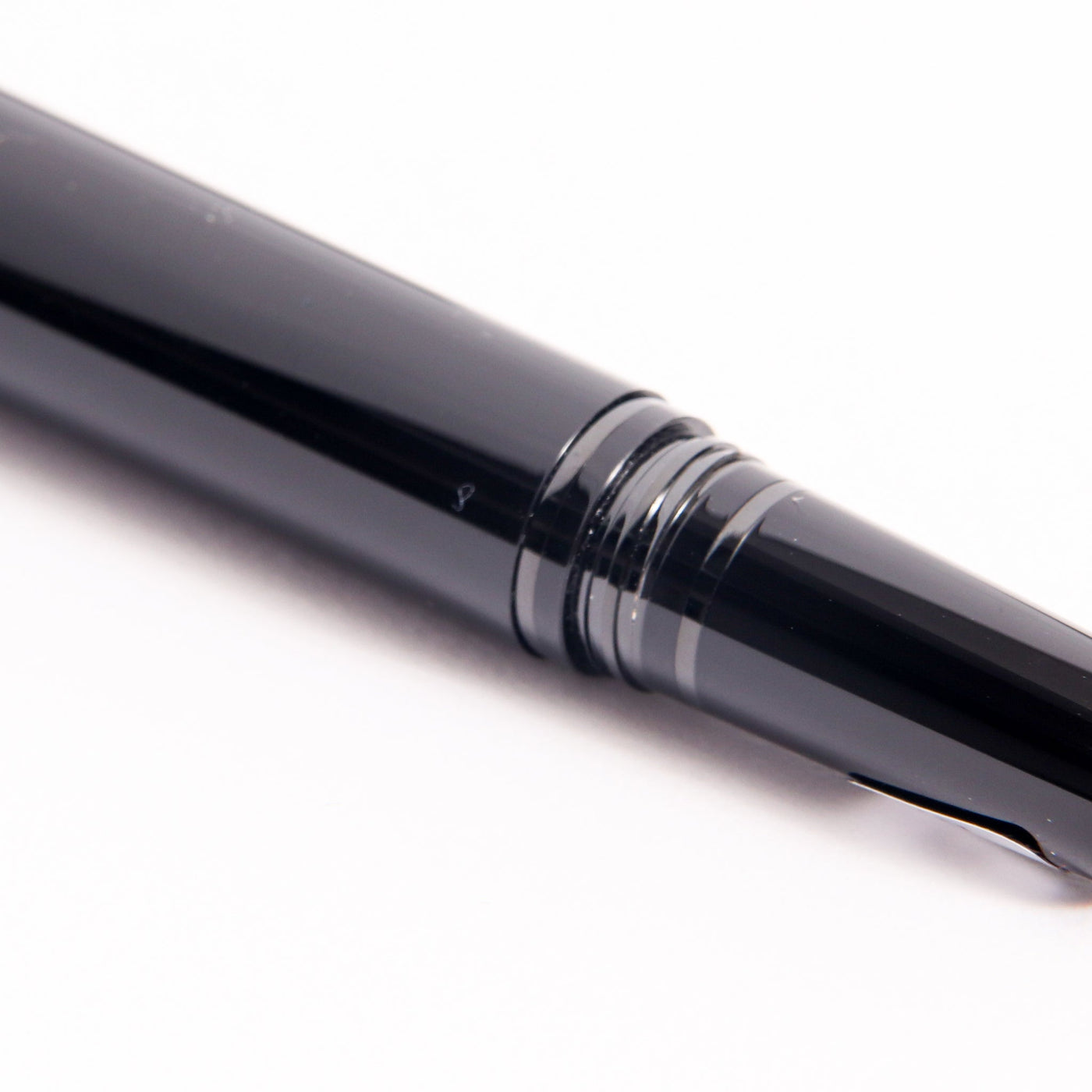 Montblanc Starwalker BlackCosmos Doue Fountain Pen Barrel Details