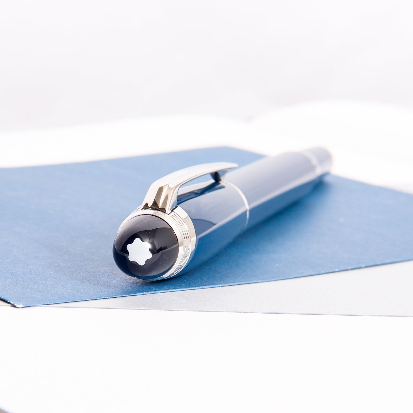 Montblanc Starwalker Blue Planet Rollerball Fineliner Pen Cap Details