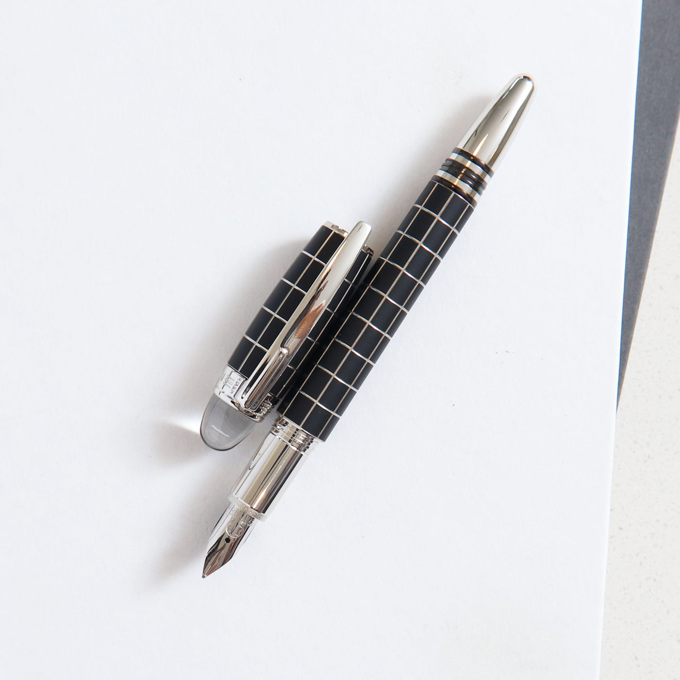 Montblanc Starwalker Metal & Rubber Grid Pattern Fountain Pen