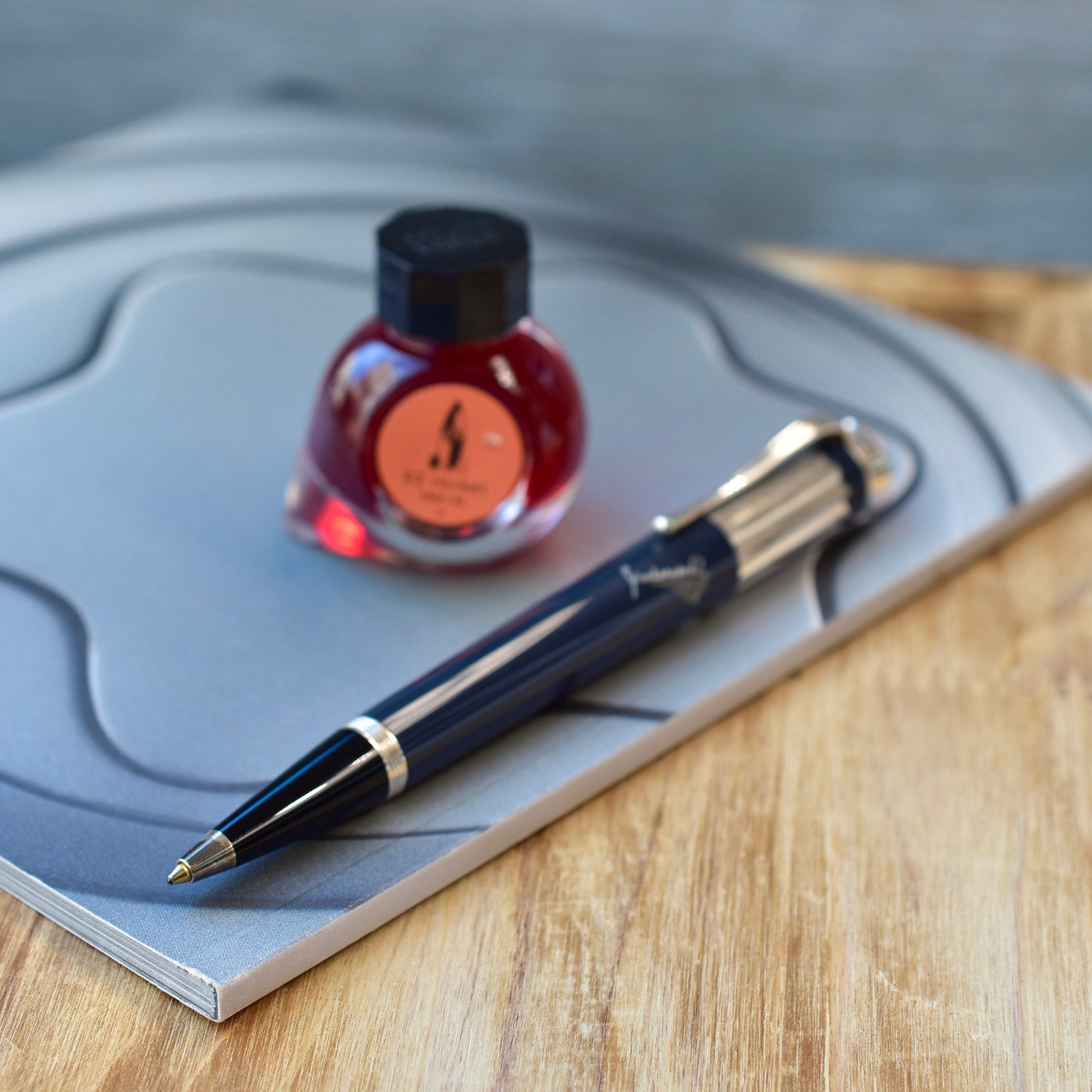 Montblanc Writer's Edition Charles Dickens Ballpoint Pen