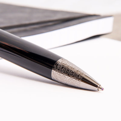 Montblanc-Writer's-Edition-Daniel-Defoe-Ballpoint-Pen-Tip