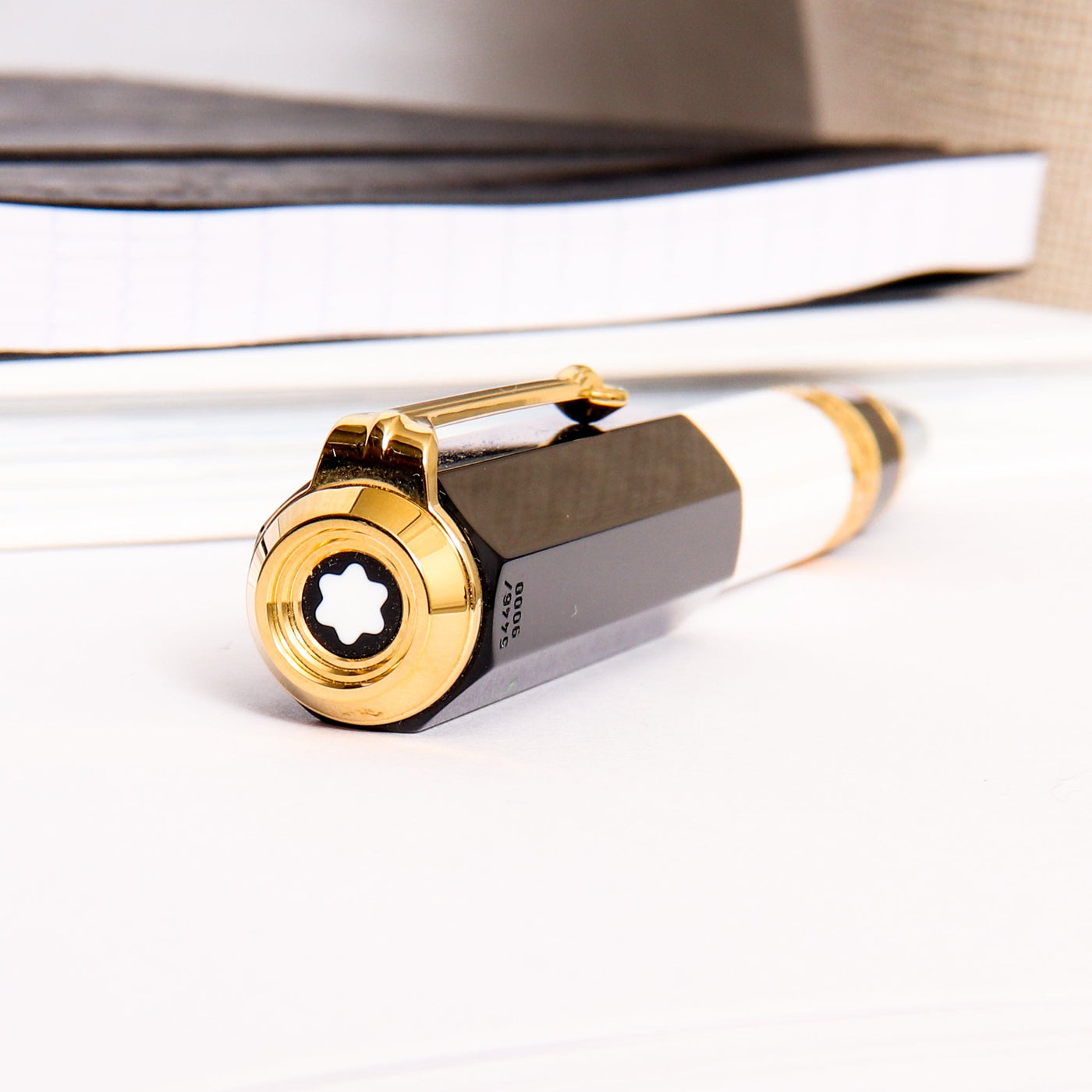 Montblanc Writer's Edition William Shakespeare Ballpoint Pen Logo