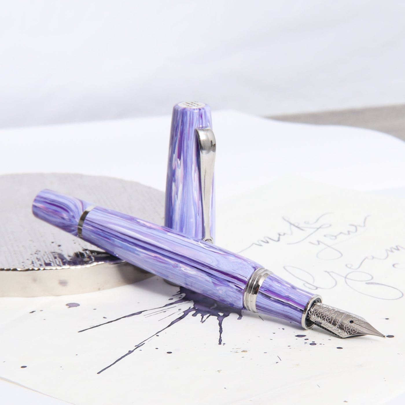 Montegrappa Mia Very Peri Fountain Pen Uncapped