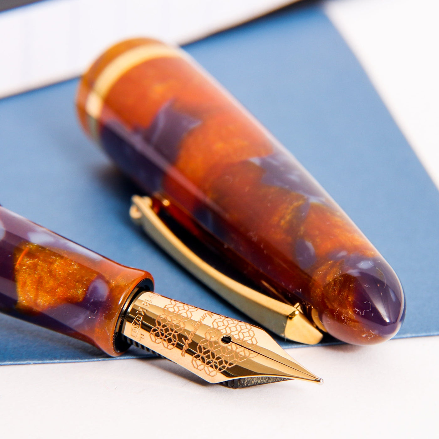 Montegrappa-Venetia-Celluloid-Lapis-Lazuli-Nib-Details