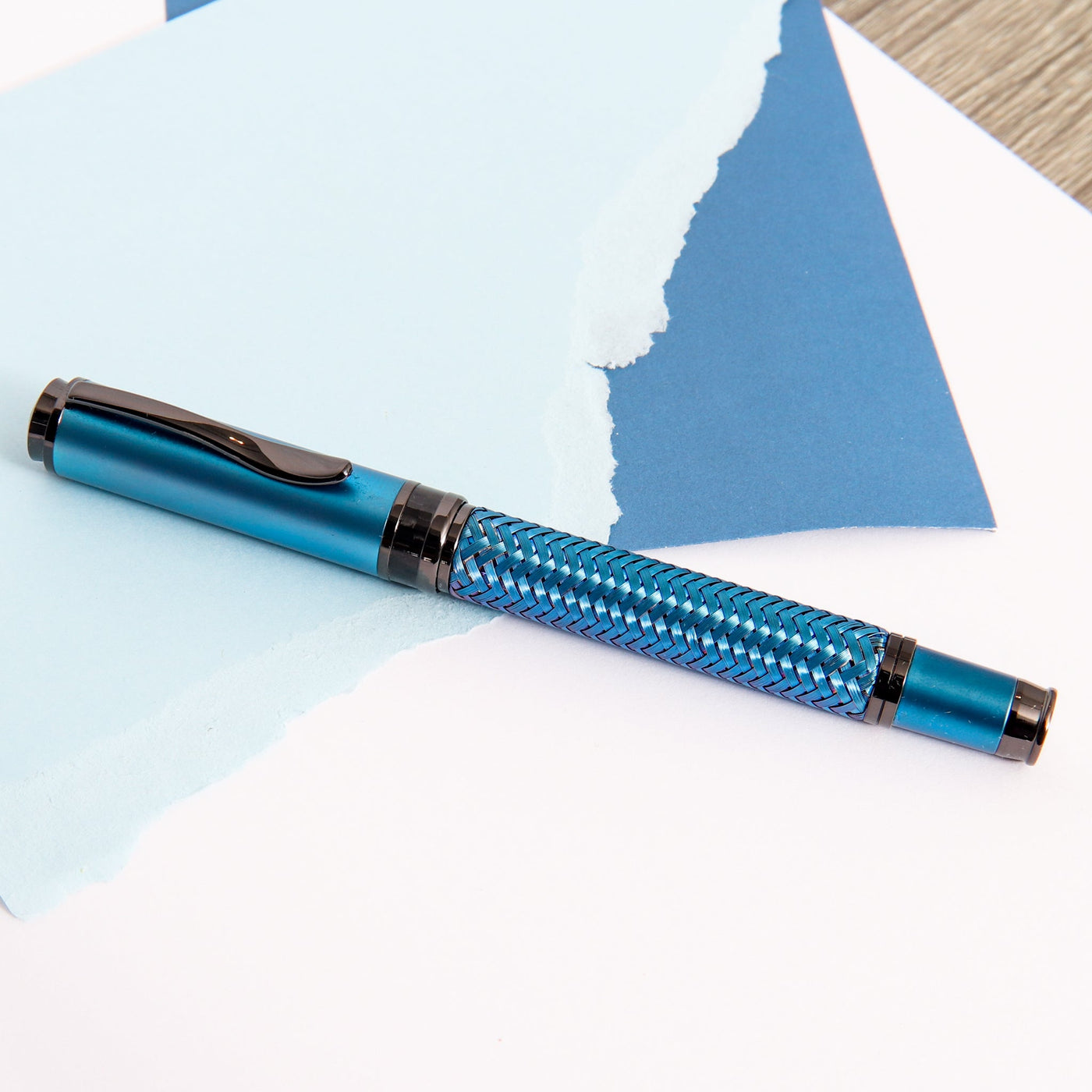 Monteverde-Innova-Formula-M-Blue-Fountain-Pen-Capped