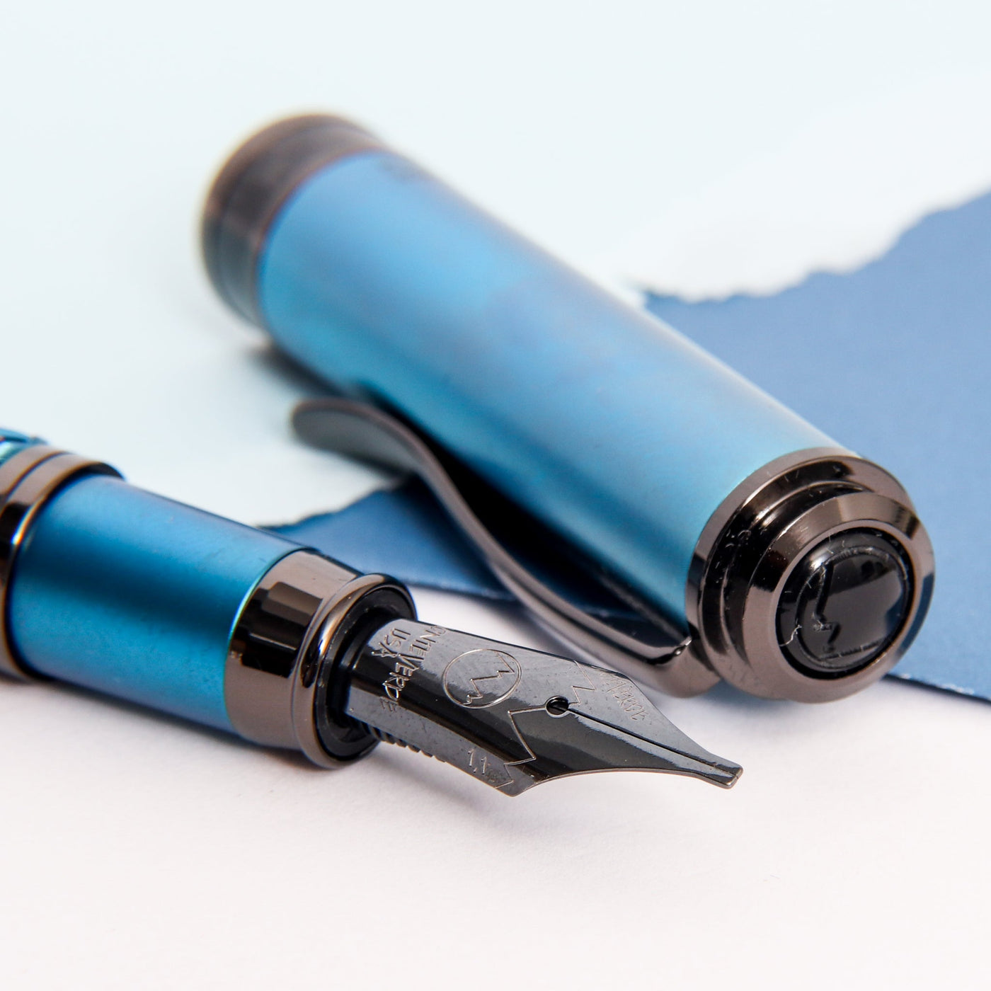 Monteverde-Innova-Formula-M-Blue-Fountain-Pen-Nib-Details