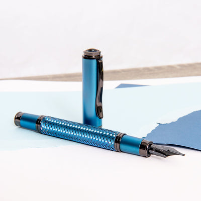 Monteverde-Innova-Formula-M-Blue-Fountain-Pen-Uncapped