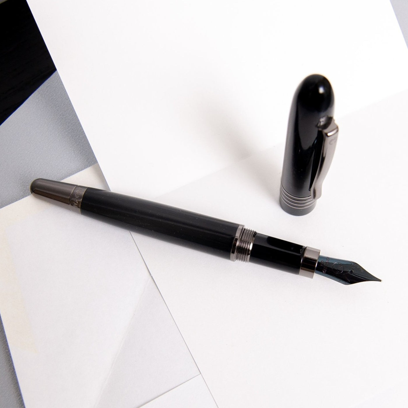 Monteverde Mountains of the World Black Mountain Fountain Pen