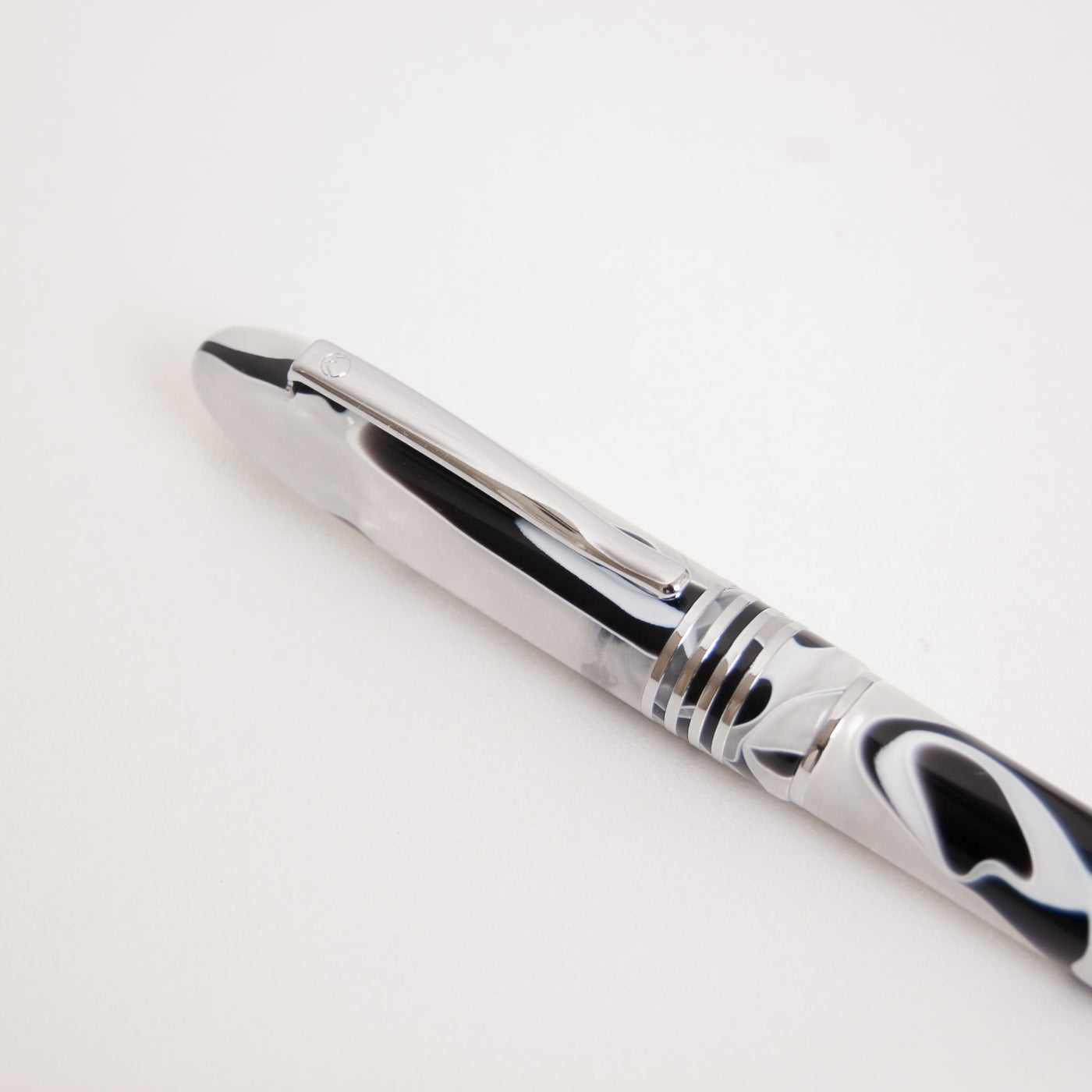 Monteverde Mountains of the World Mount Everest Fountain Pen