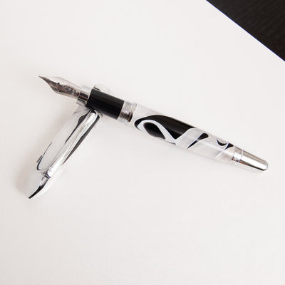 Monteverde Mountains of the World Mount Everest Fountain Pen