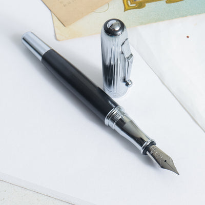 Monteverde Rodeo Drive Black Stardust Fountain Pen