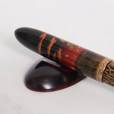 Nakaya Aka Tamenuri Urushi Pen Pillow Details