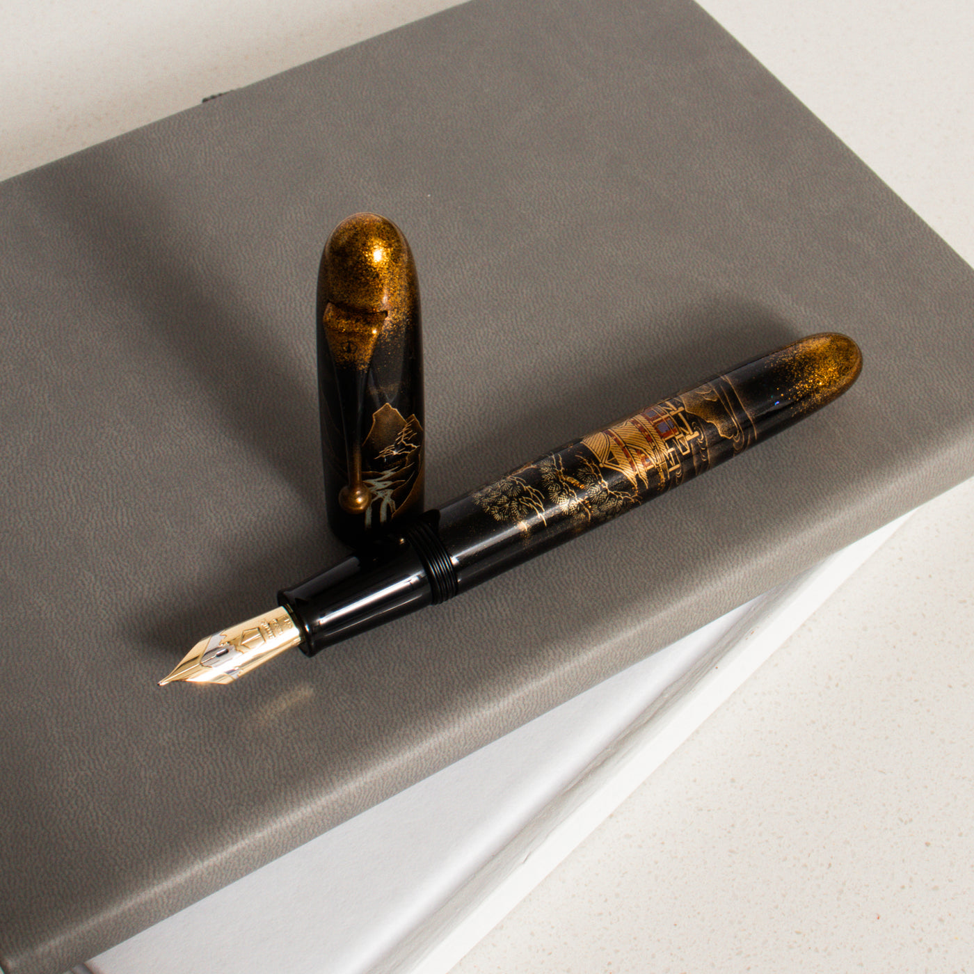 Namiki Yukari Royale Night Scene of Pavilion Fountain Pen
