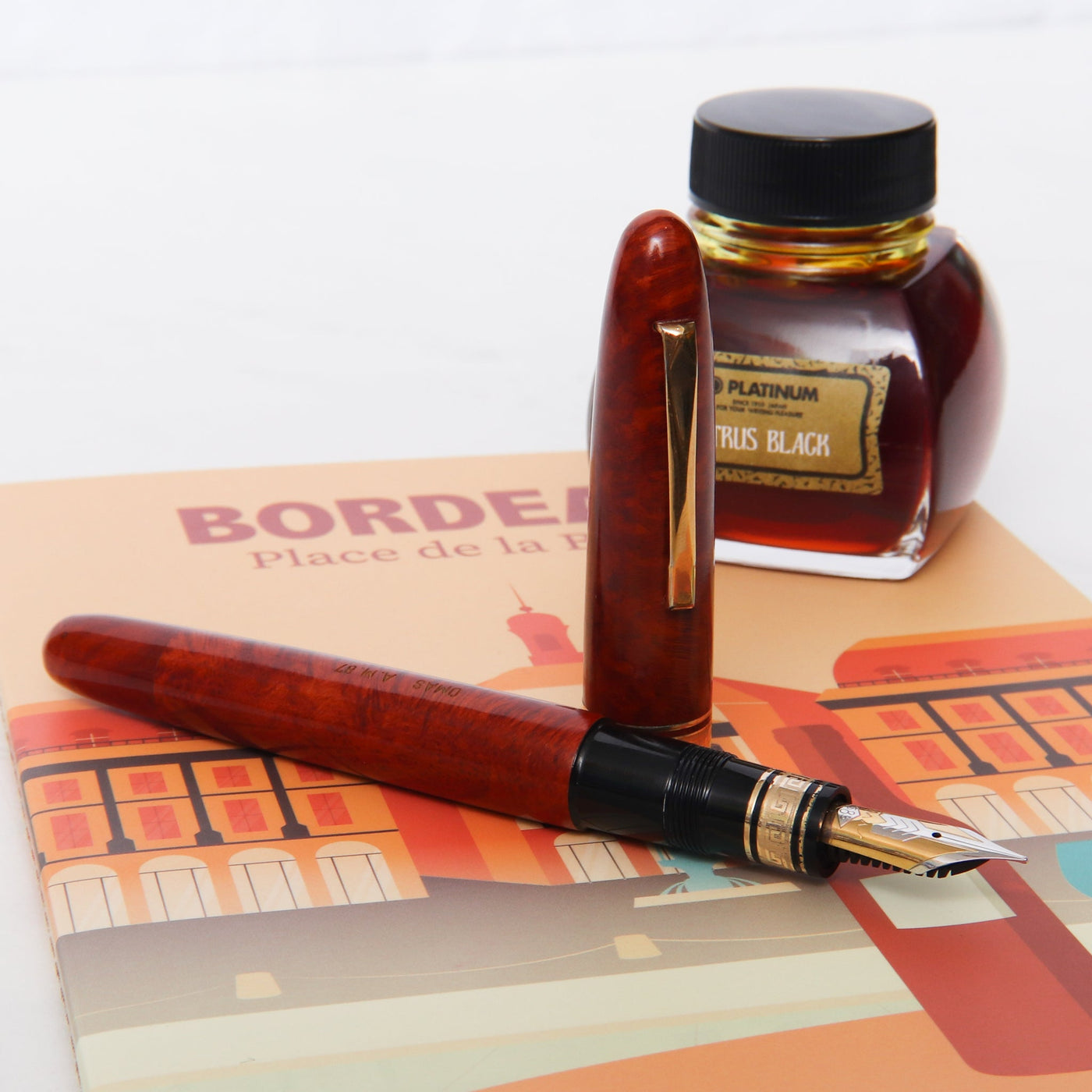 Omas Am87 Briarwood Fountain Pen - Preowned Uncapped