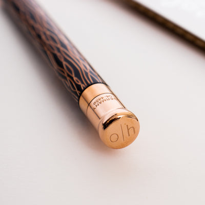 Otto Hutt Design 04 Black Rose Wave Ballpoint Pen